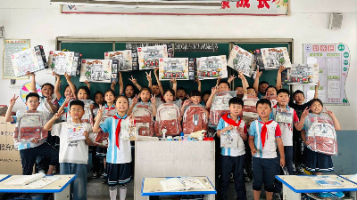 回饋家鄉(xiāng)共筑未來， 捐物獻力同育英才【非耀】